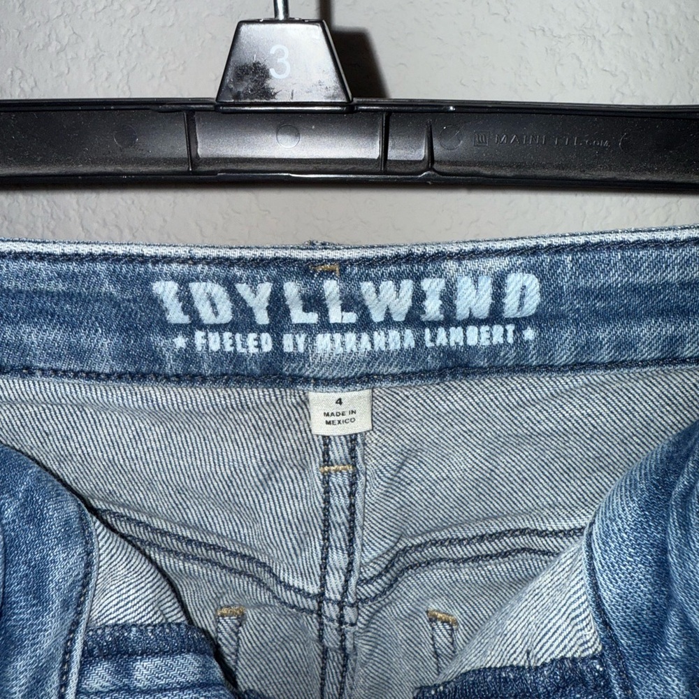 Idyllwind Classic Blue Denim Jeans - Picture 3 of 5